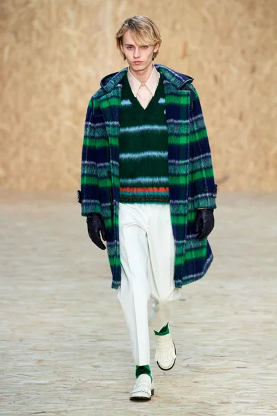 Look 35